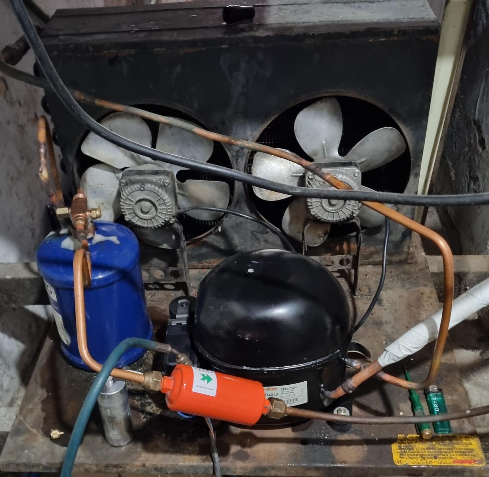 Mantenimiento de motor de cámara frigorífica